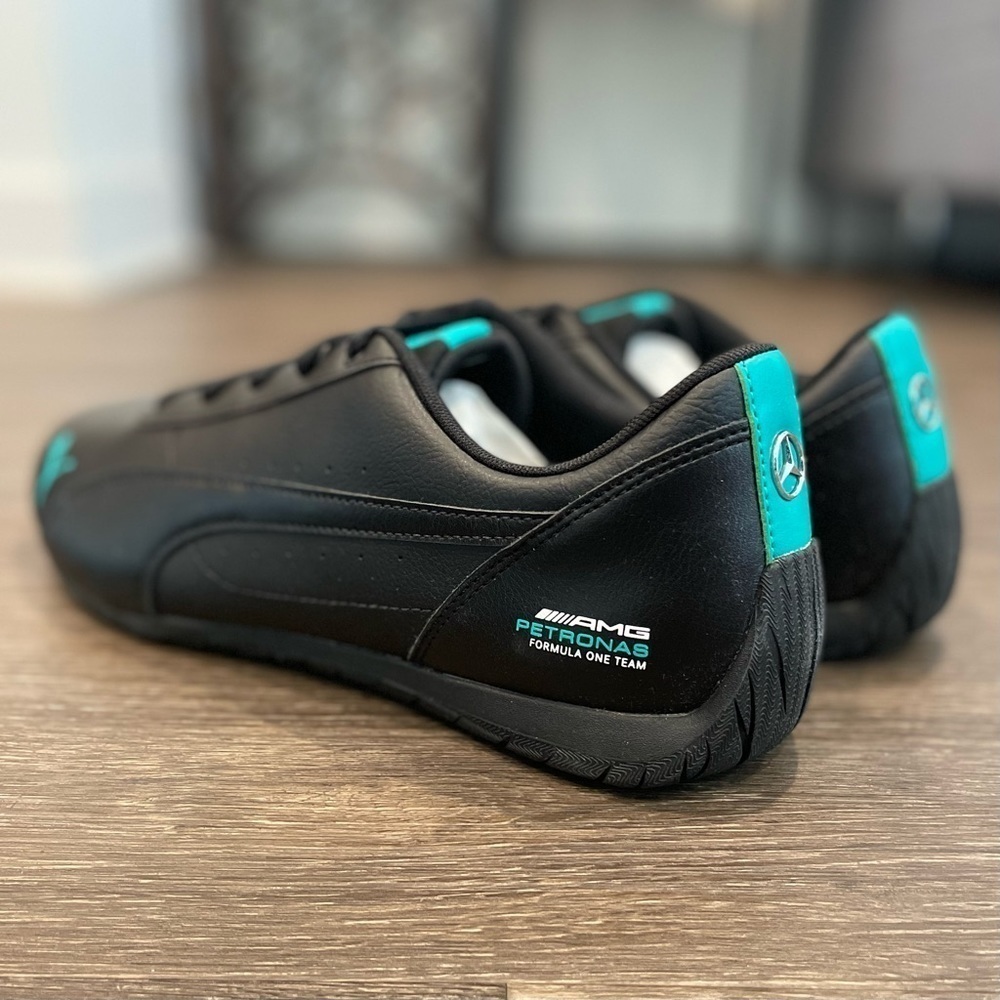 Puma Mercedes F1 Neo Cat Motorsport sz 10.5, 12 - Picture 3 of 4